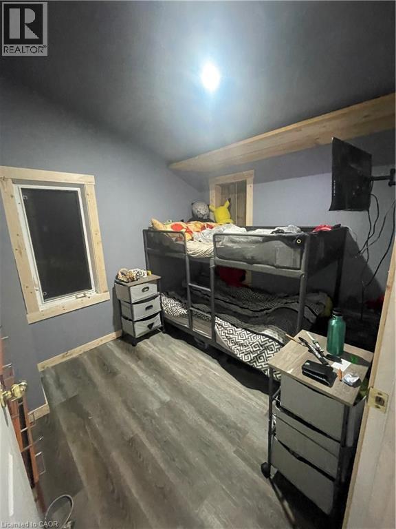 17 Queen Street N, Scotland, ON - Indoor Photo Showing Other Room