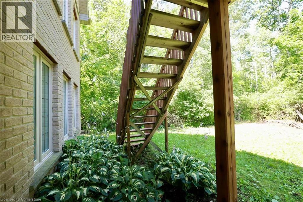 872 Creekside Drive, Waterloo, ON - Outdoor