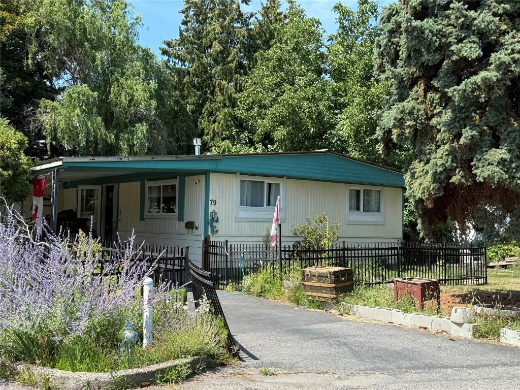 79-3535 Casorso Road, Kelowna, BC