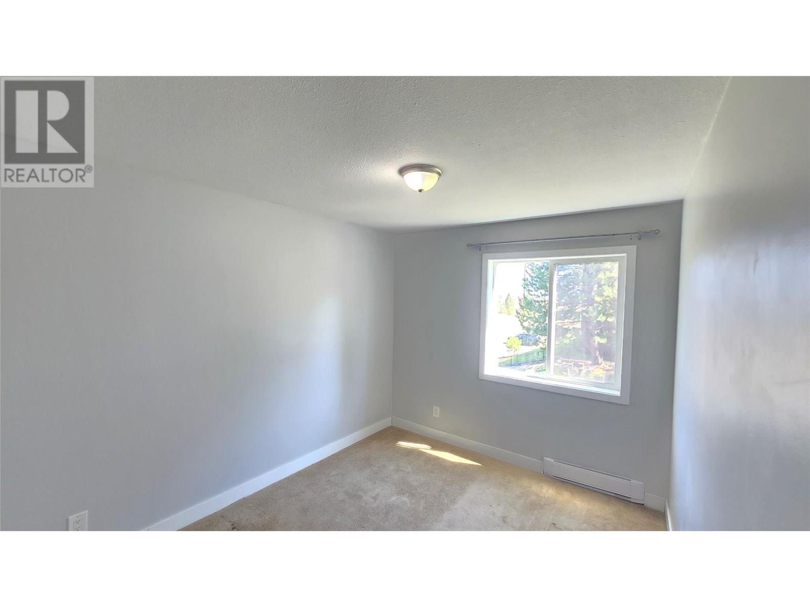 44 Whiteshield S Crescent Unit# 211, Kamloops, BC - Indoor Photo Showing Other Room