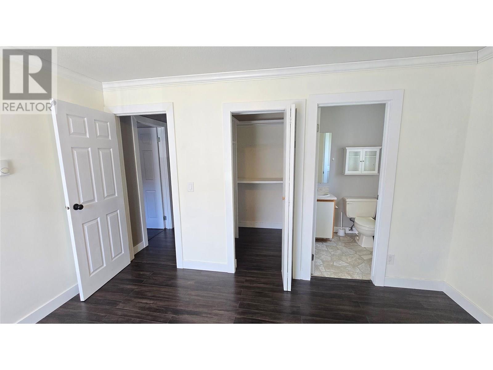 44 Whiteshield S Crescent Unit# 211, Kamloops, BC - Indoor Photo Showing Other Room