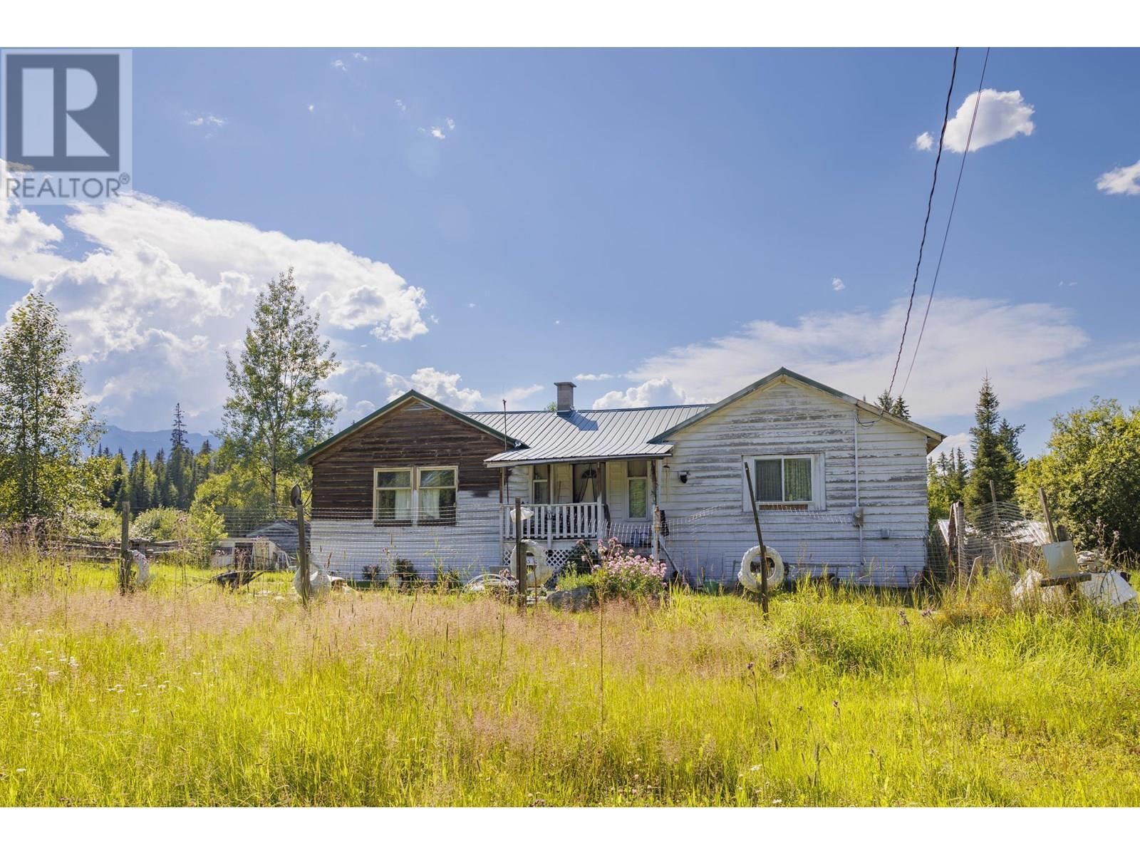 8189 Loos Road, Mcbride, BC - Outdoor