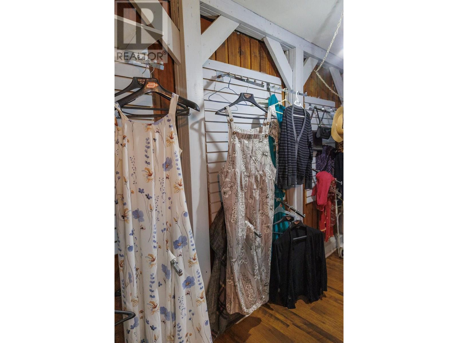 8189 Loos Road, Mcbride, BC - Indoor