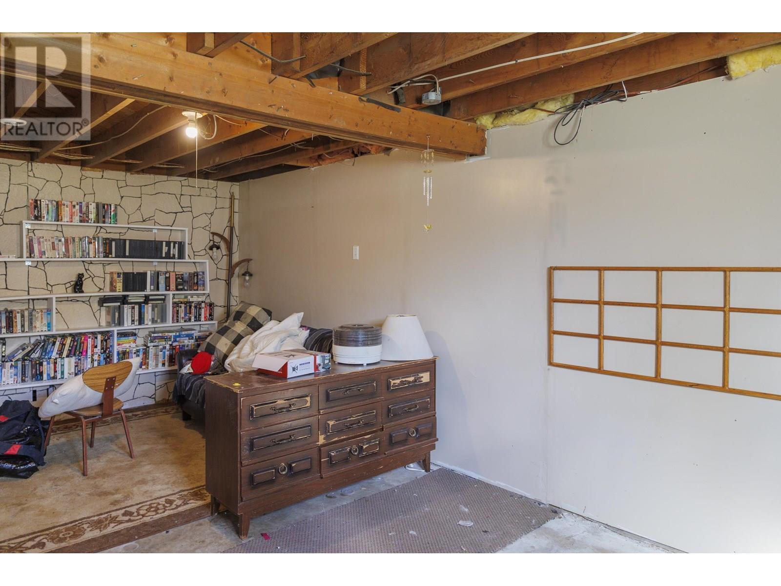 8189 Loos Road, Mcbride, BC - Indoor Photo Showing Basement