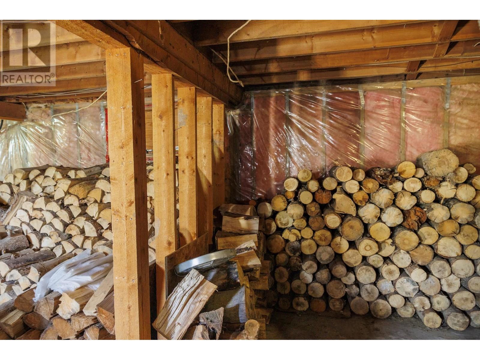 8189 Loos Road, Mcbride, BC - Indoor