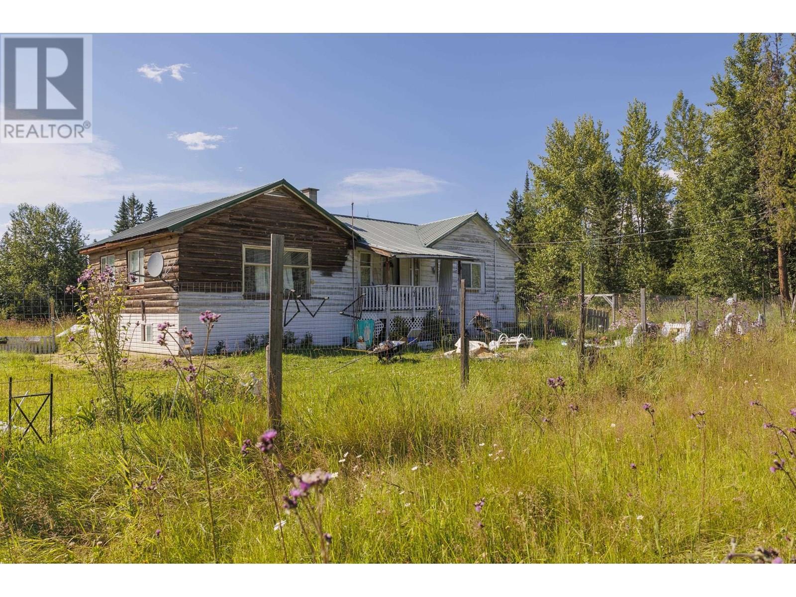 8189 Loos Road, Mcbride, BC - Outdoor