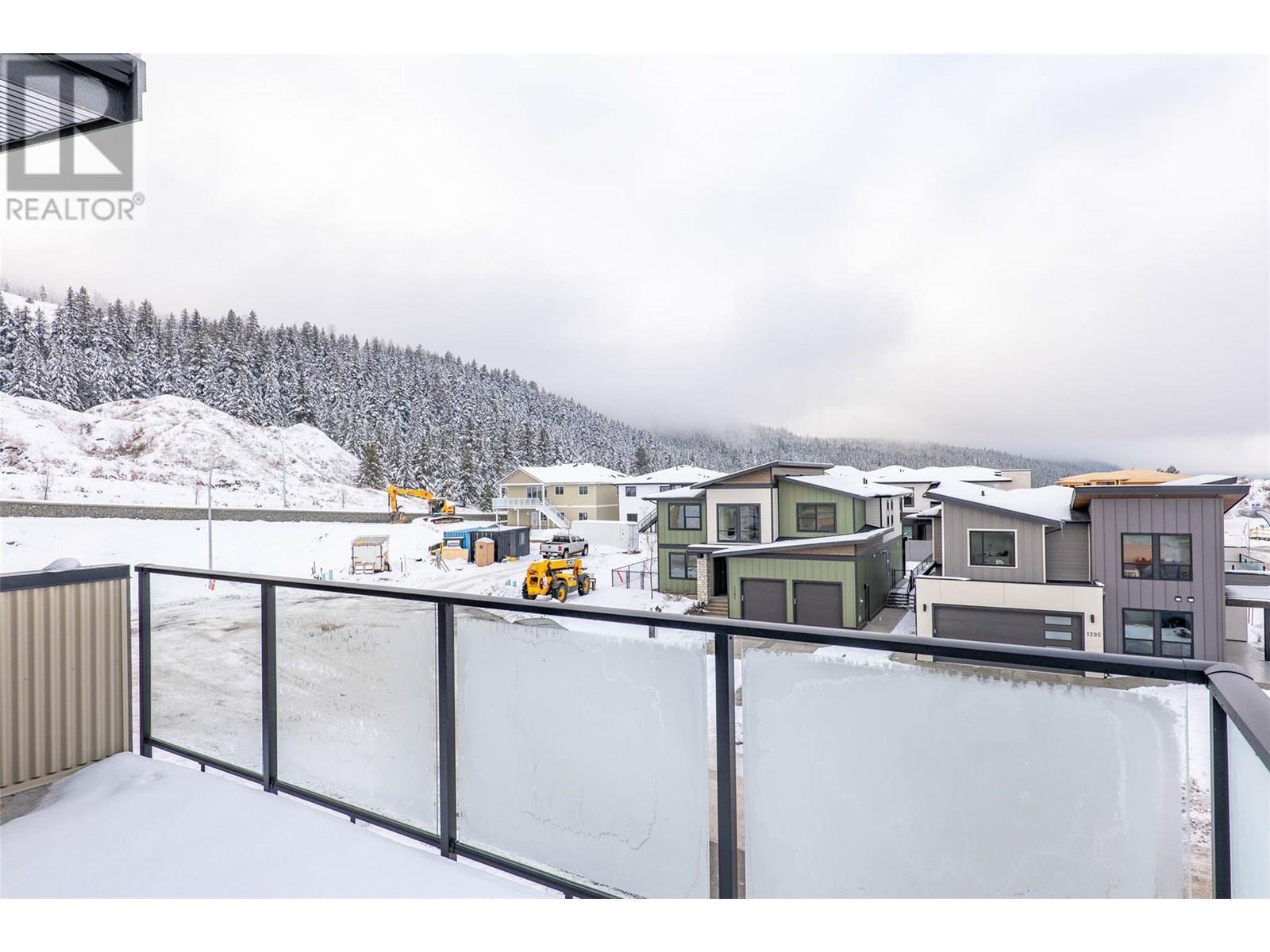 1294 Brechin Place, Kamloops, BC - Outdoor