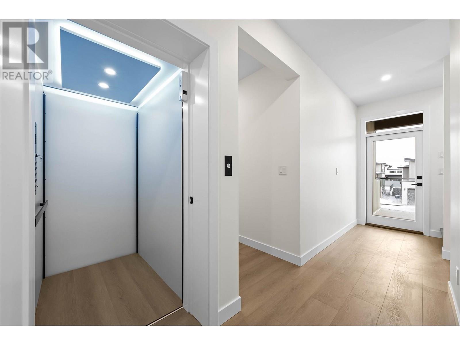 1294 Brechin Place, Kamloops, BC - Indoor Photo Showing Other Room