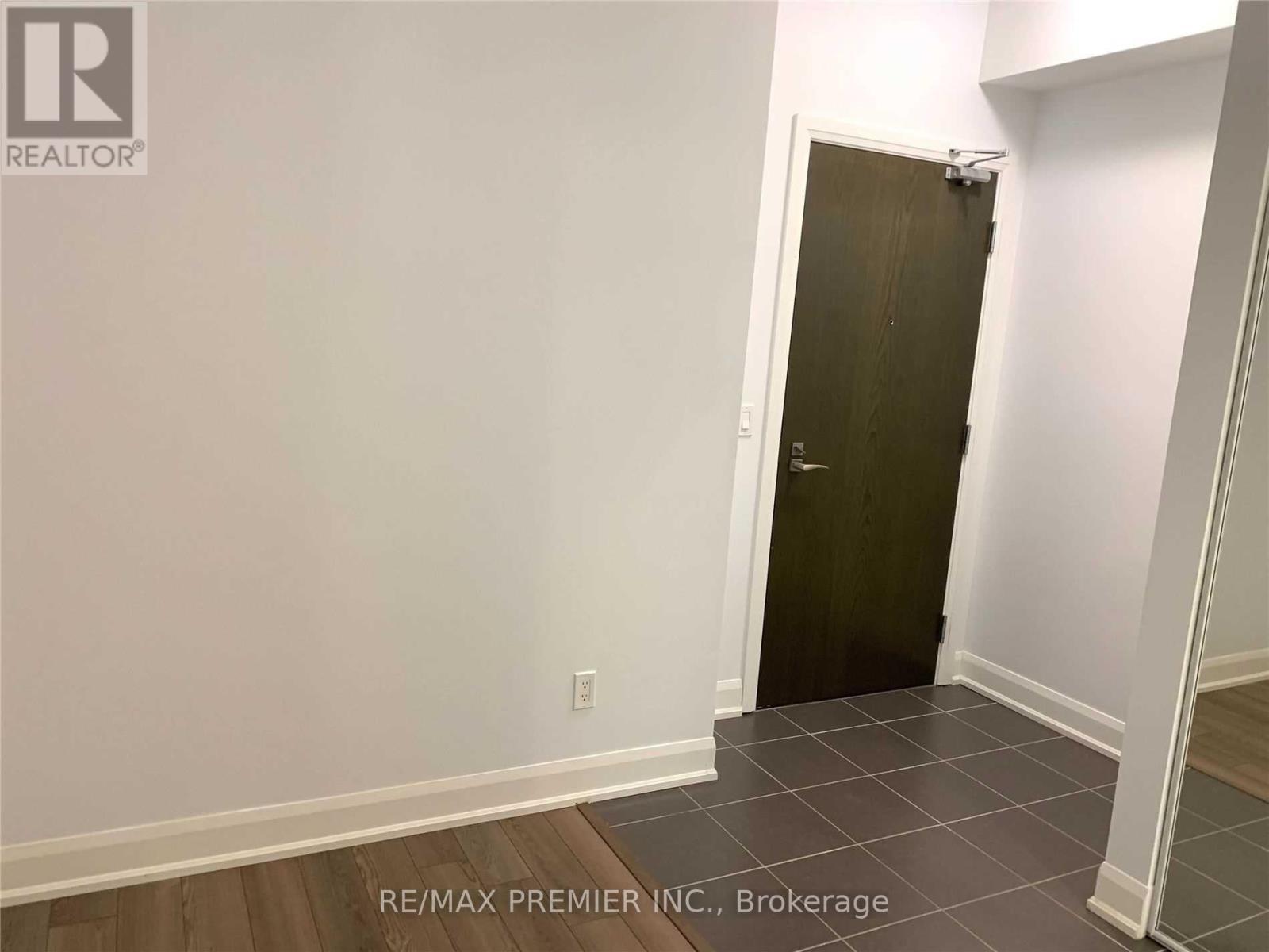 1201 - 2910 Highway 7 Road W, Vaughan, ON - Indoor Photo Showing Other Room