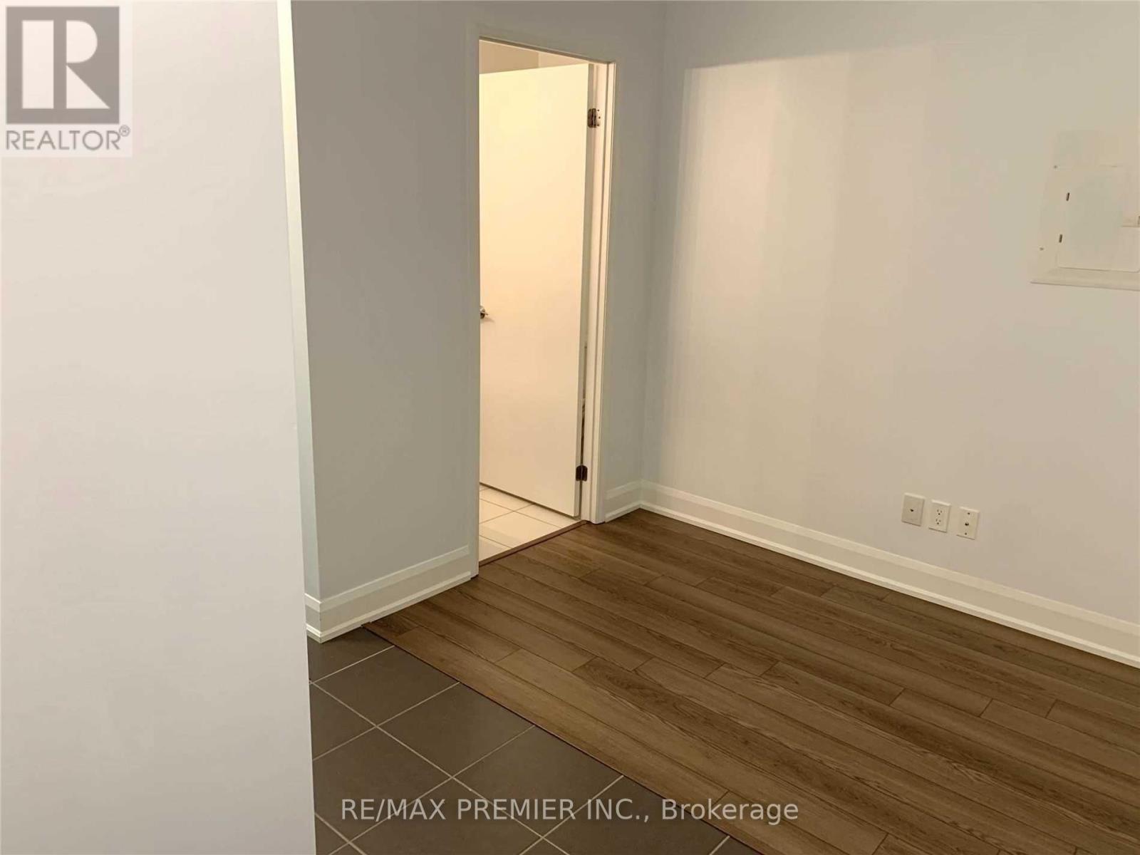 1201 - 2910 Highway 7 Road W, Vaughan, ON - Indoor Photo Showing Other Room