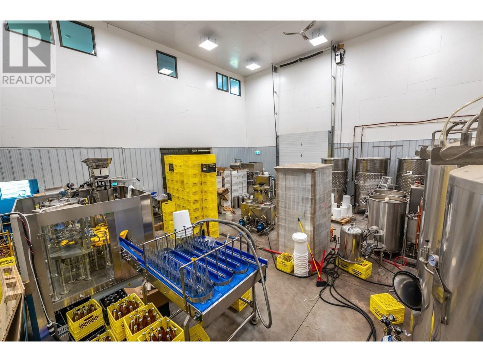 725 Mackenzie Road, Cawston, BC