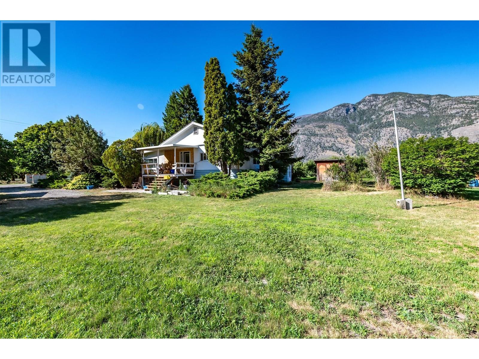 725 Mackenzie Road, Cawston, BC