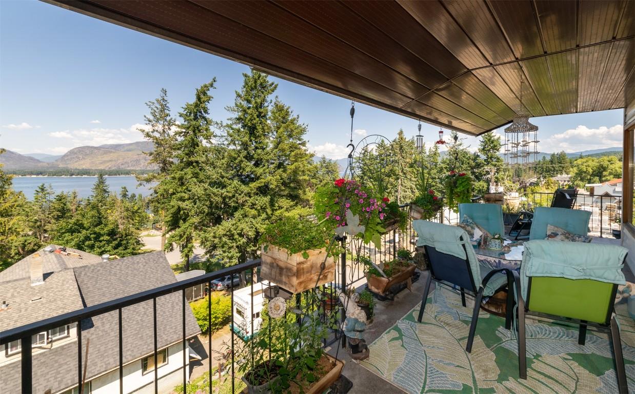 1-1261 Trans Canada Highway, Sorrento, BC - Outdoor With Deck Patio Veranda