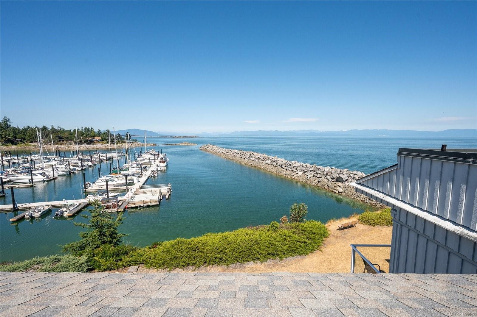 307-3555 Outrigger Rd, Nanoose Bay, BC - Outdoor With Body Of Water With View