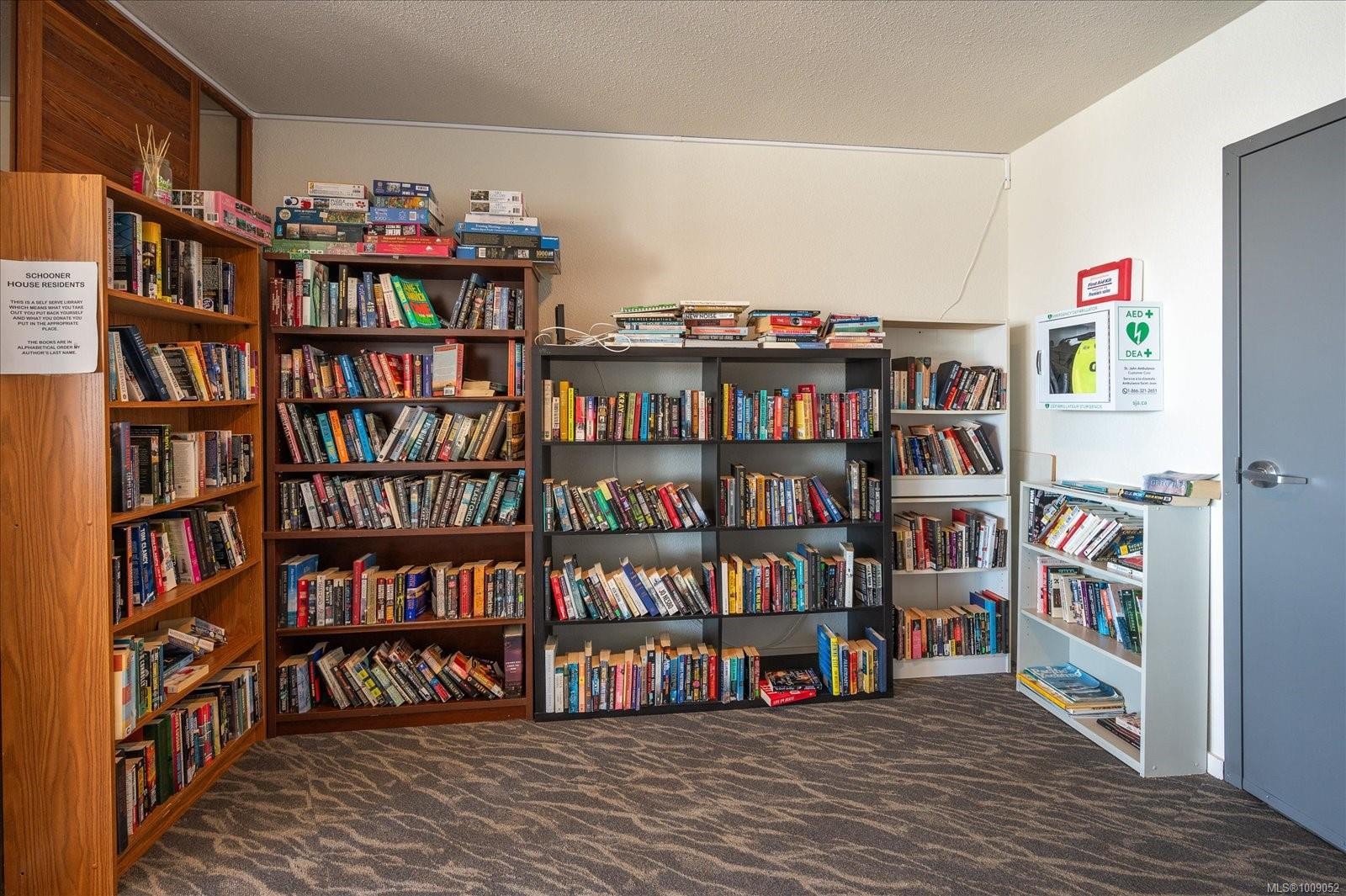 307-3555 Outrigger Rd, Nanoose Bay, BC - Indoor Photo Showing Office