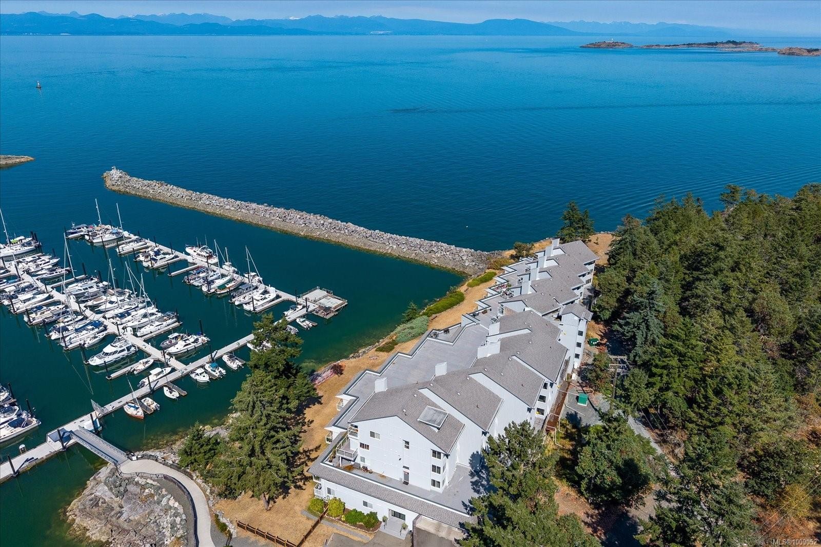 307-3555 Outrigger Rd, Nanoose Bay, BC - Outdoor With Body Of Water With View