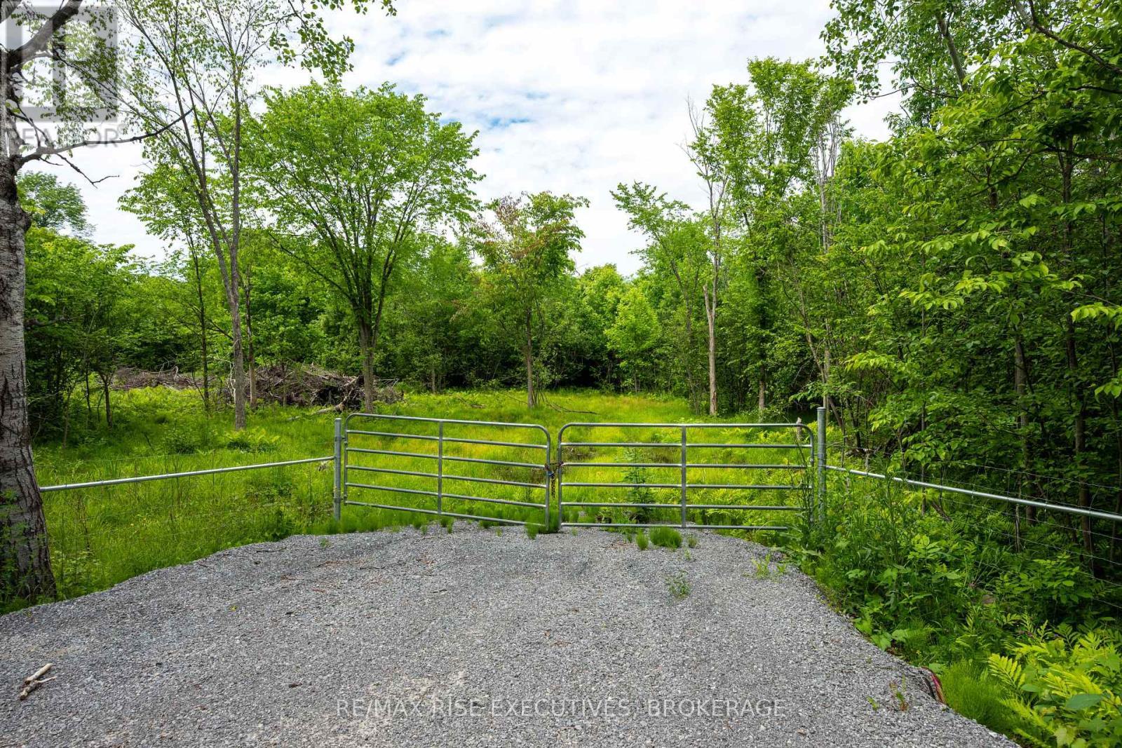 85 White Lake Road S, Frontenac (Frontenac Centre), ON