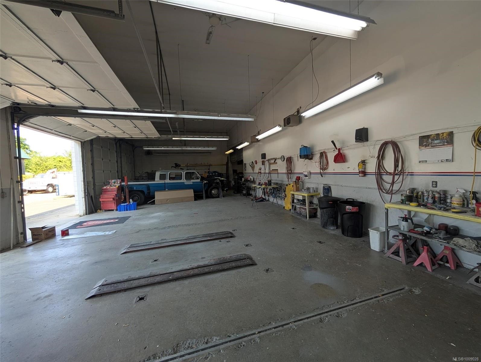 253 Fern Rd, Qualicum Beach, BC