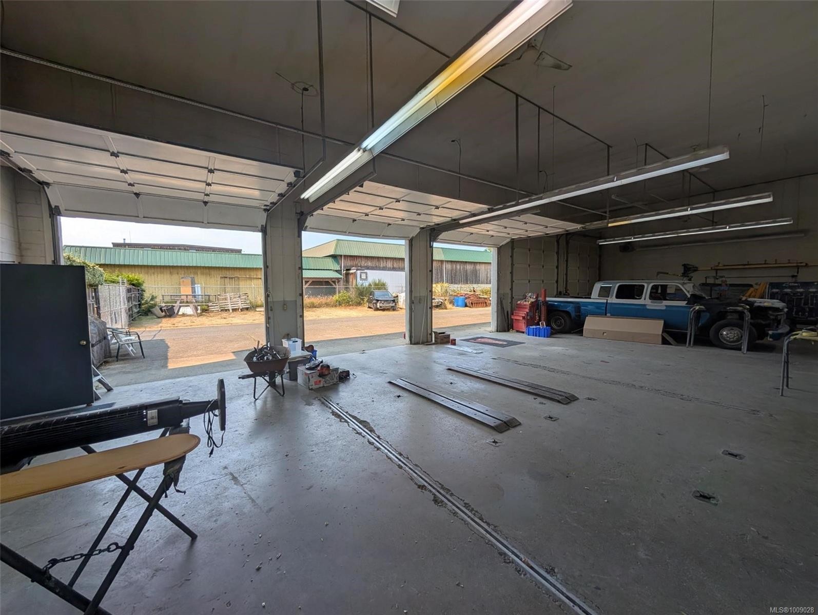 253 Fern Rd, Qualicum Beach, BC