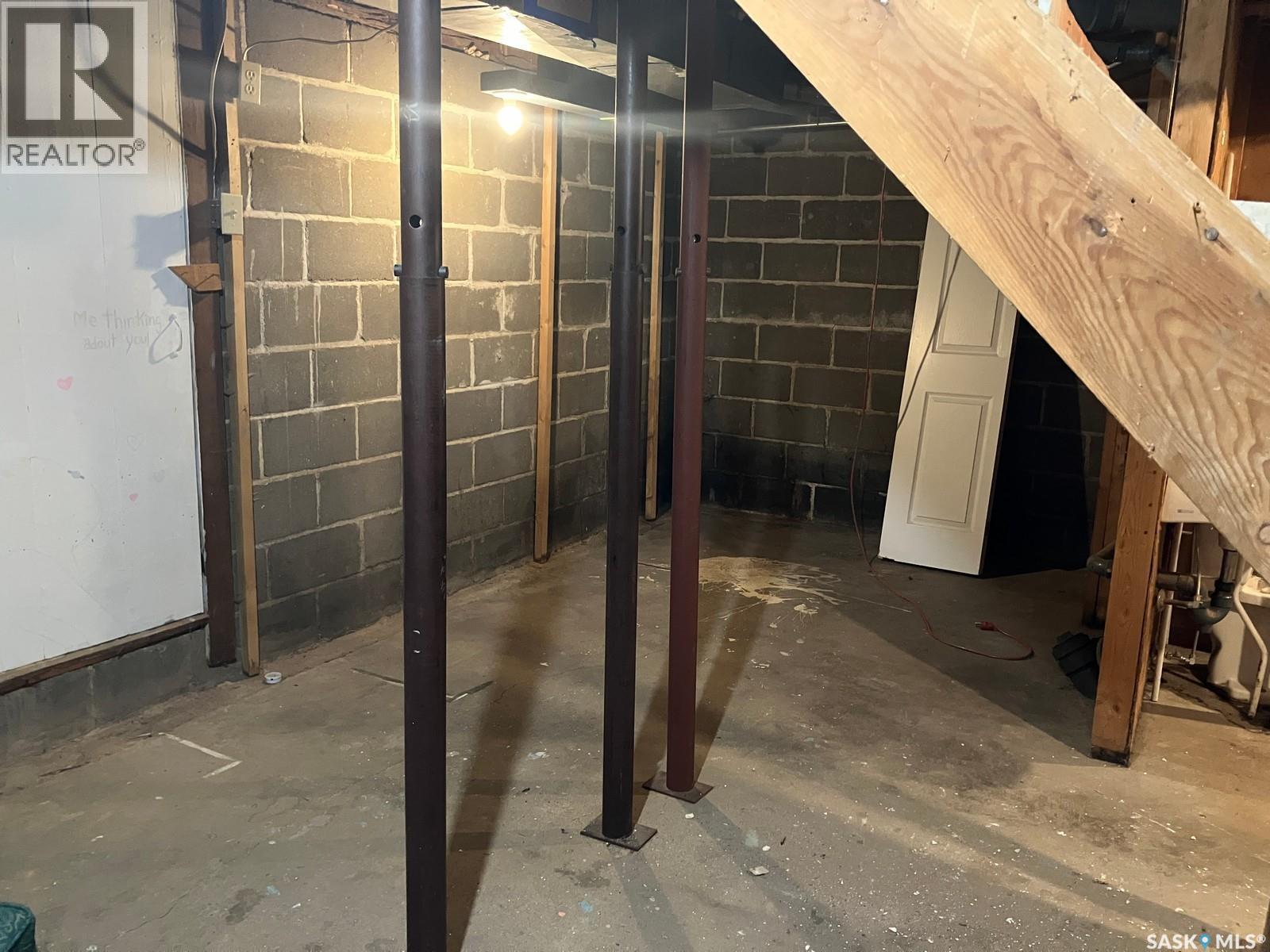 900 1St Street W, Nipawin, SK - Indoor