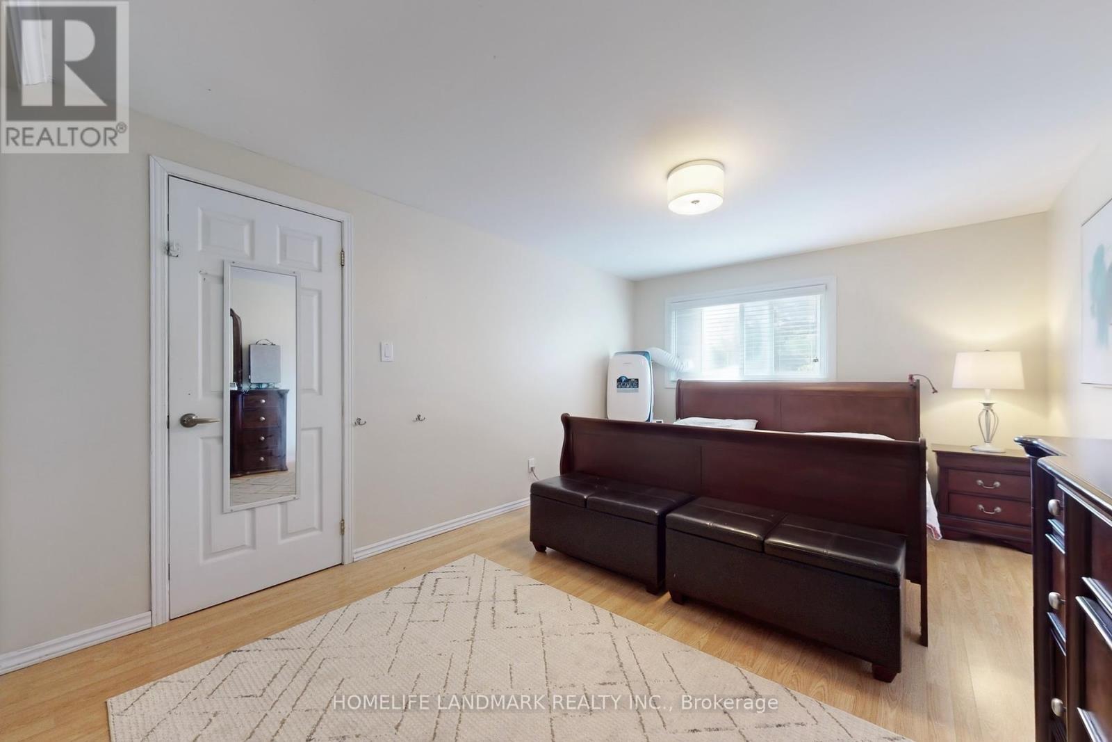 2603 Bromsgrove Road, Mississauga, ON - Indoor Photo Showing Bedroom