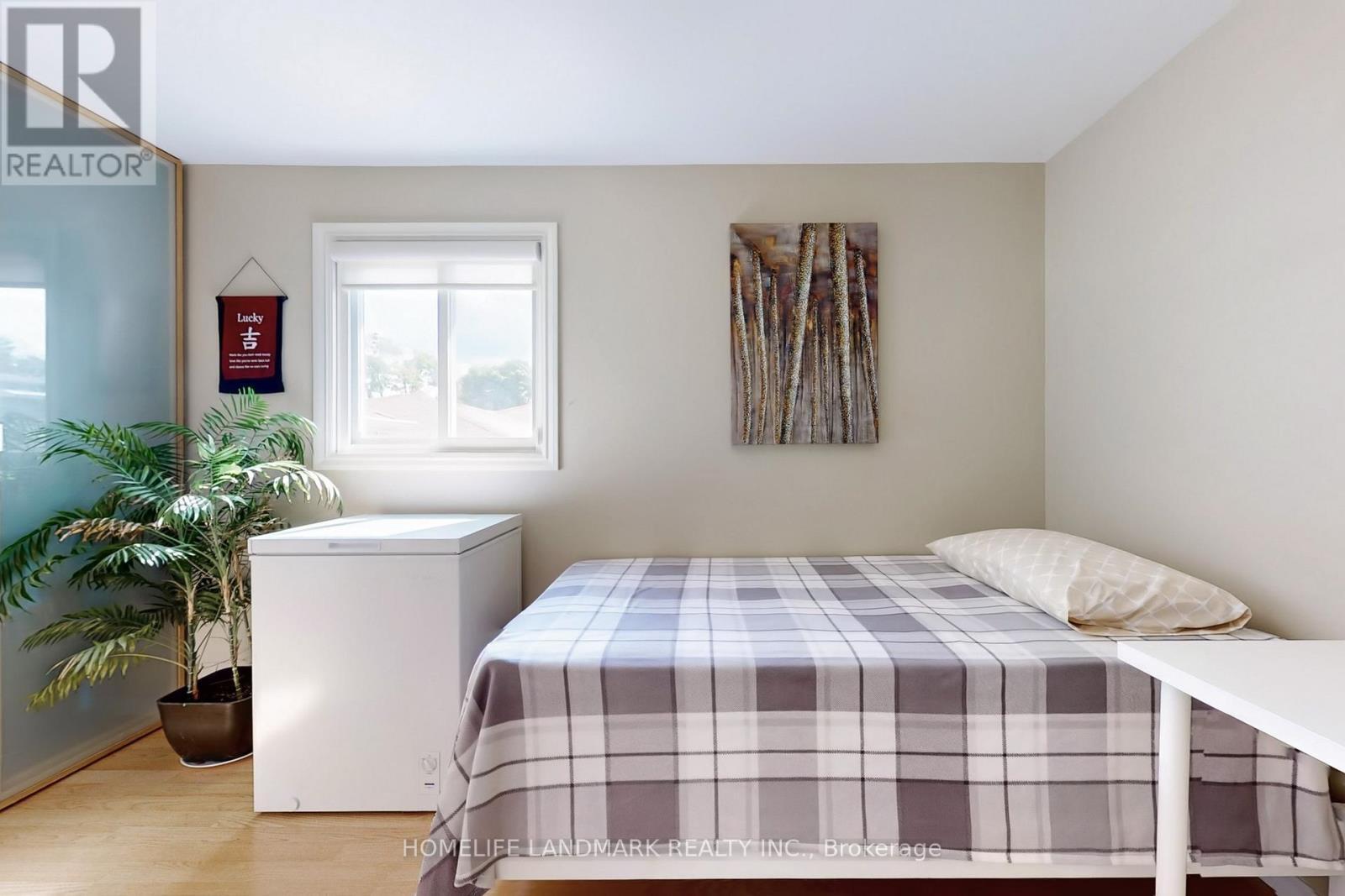 2603 Bromsgrove Road, Mississauga, ON - Indoor Photo Showing Bedroom