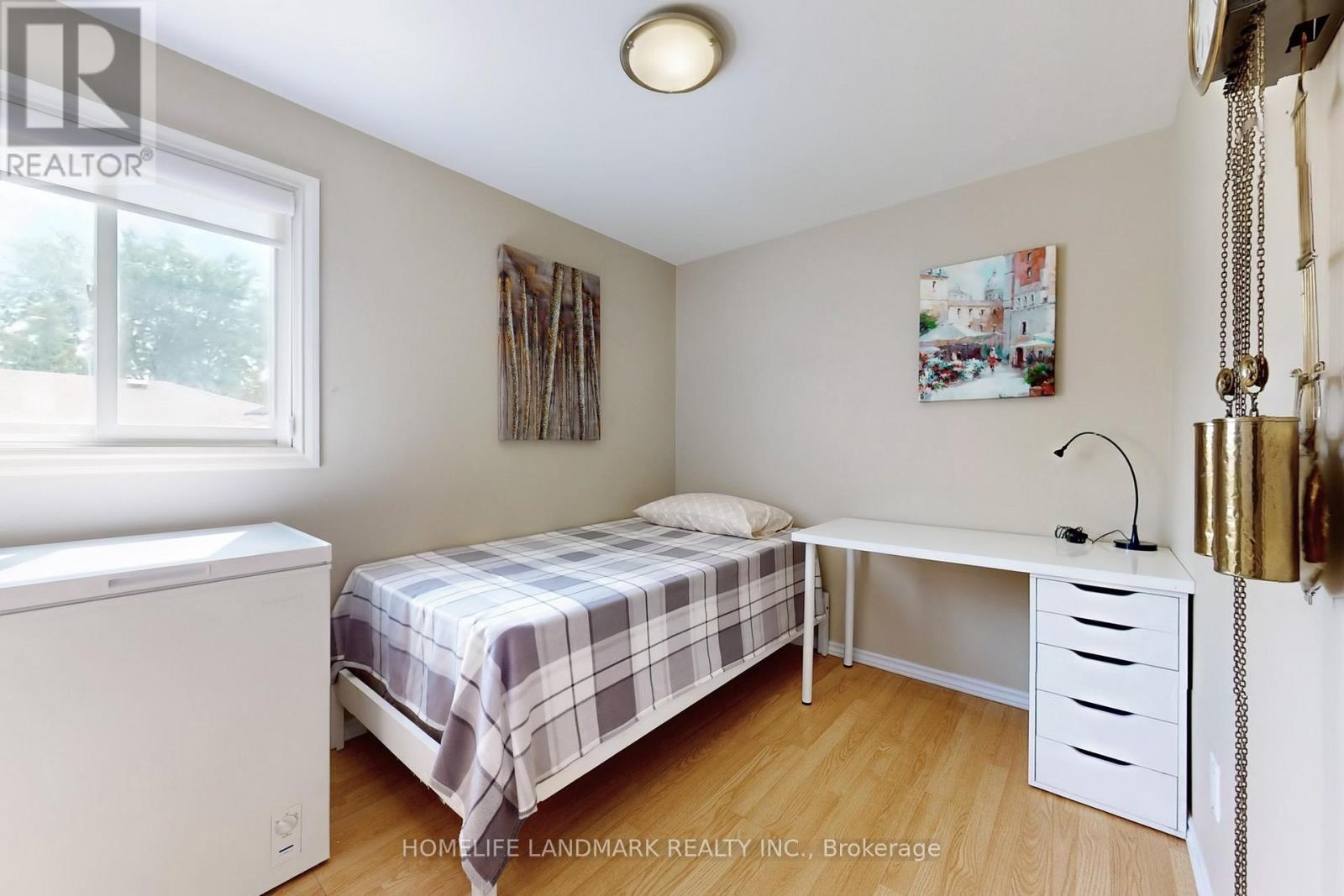 2603 Bromsgrove Road, Mississauga, ON - Indoor Photo Showing Bedroom