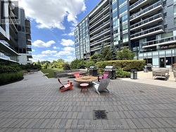 ... BBQ's and Eating Areas -