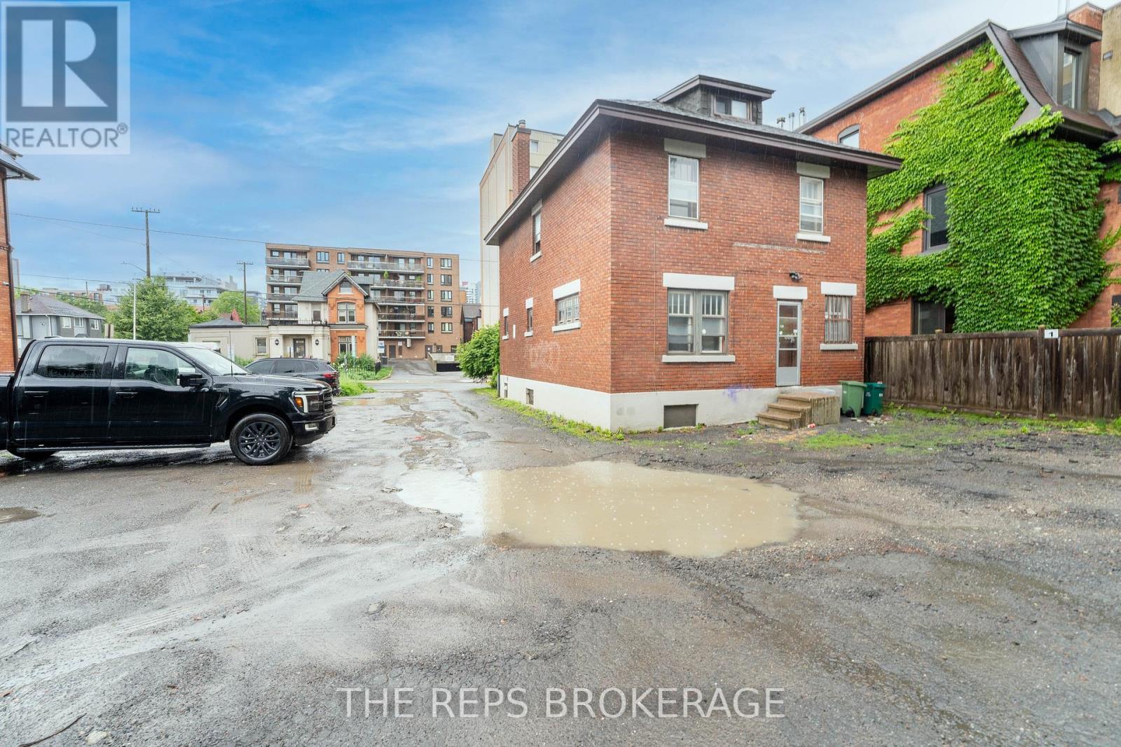 322 Waverley Street, Ottawa, ON - Outdoor