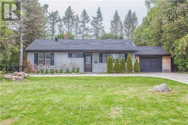 1011 Janette Street, Newmarket, ON - Outdoor