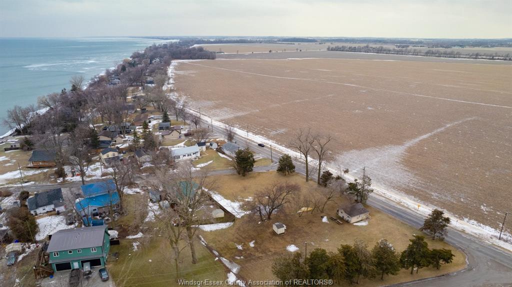 5 Beach, Leamington, ON