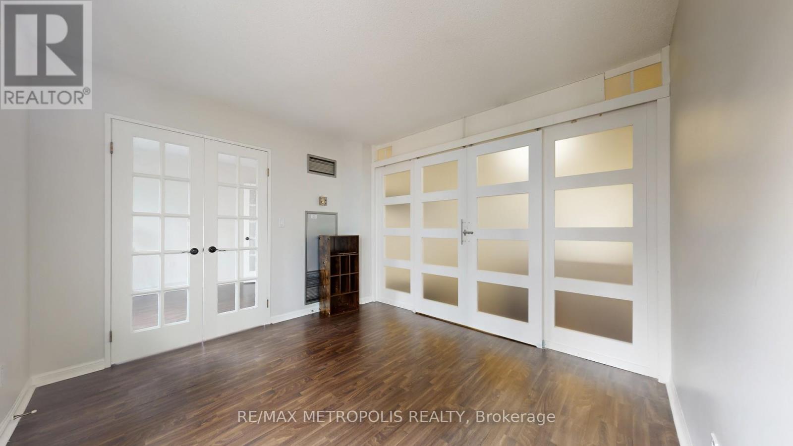 914 - 7 Carlton Street, Toronto, ON - Indoor Photo Showing Other Room