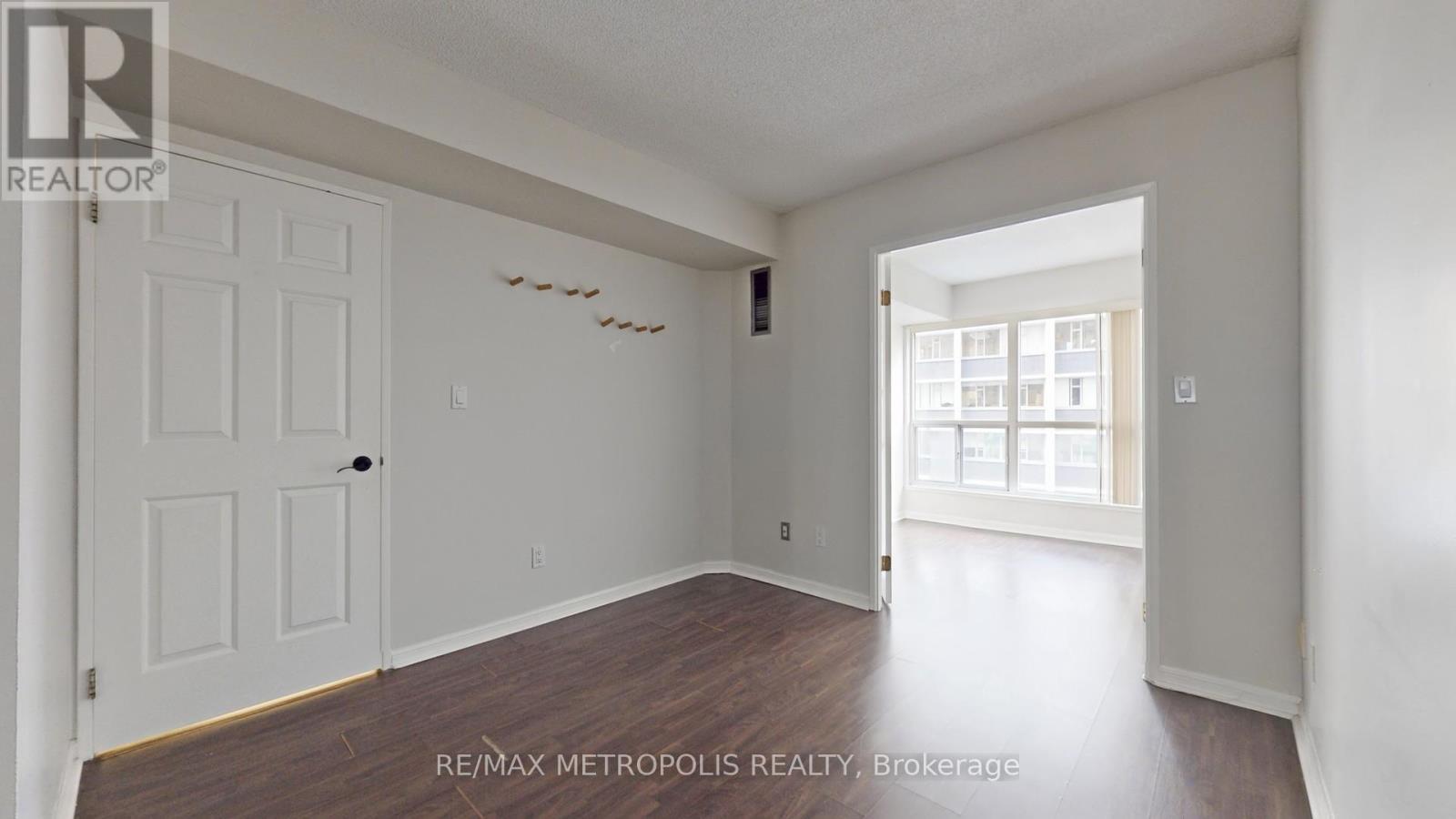 914 - 7 Carlton Street, Toronto, ON - Indoor Photo Showing Other Room