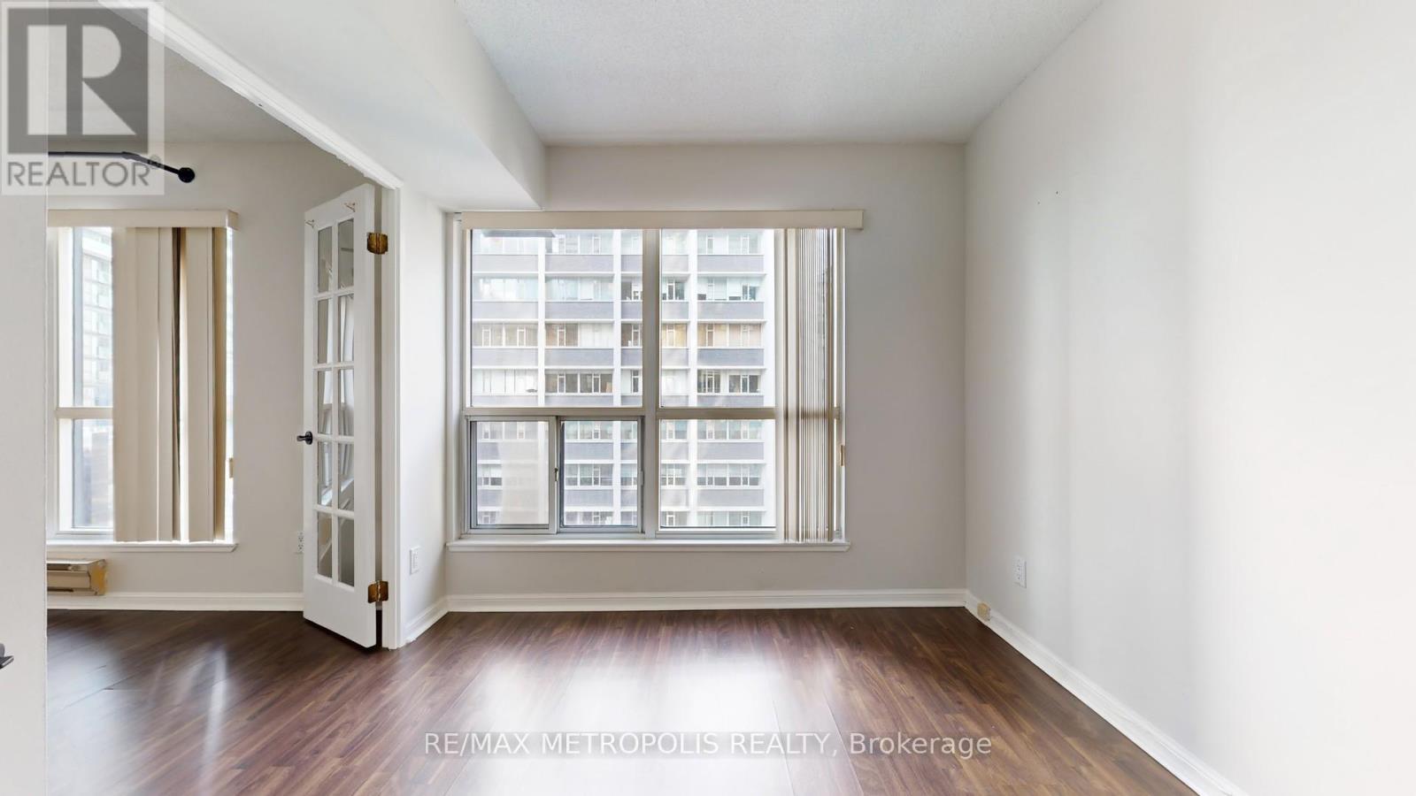 914 - 7 Carlton Street, Toronto, ON - Indoor Photo Showing Other Room