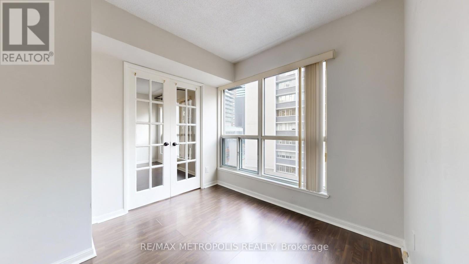 914 - 7 Carlton Street, Toronto, ON - Indoor Photo Showing Other Room