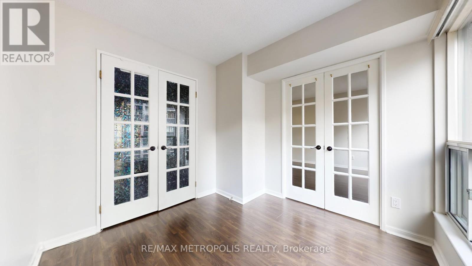 914 - 7 Carlton Street, Toronto, ON - Indoor Photo Showing Other Room