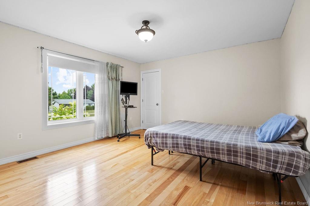 10 Cedar St, Miramichi, NB