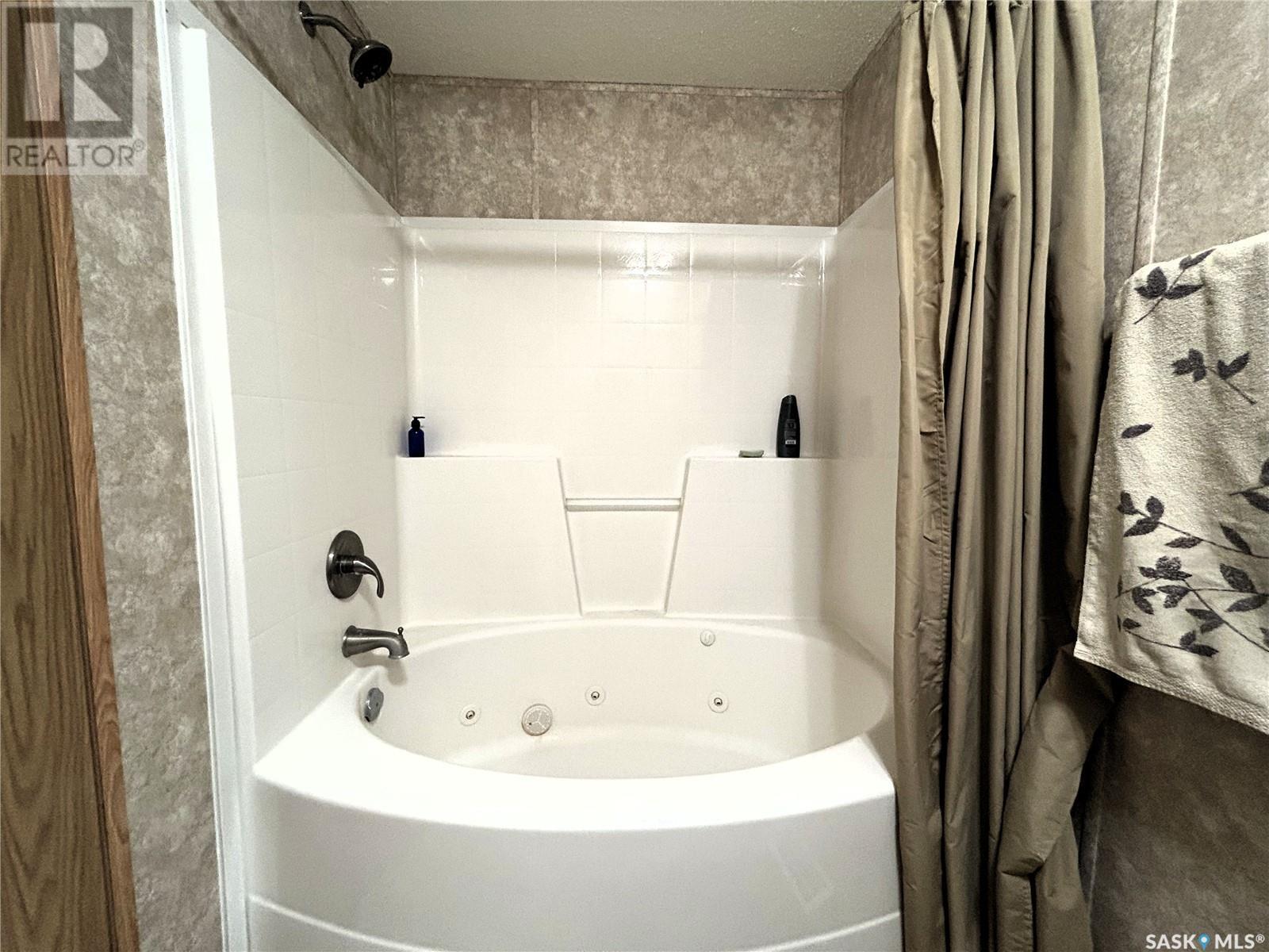 619 1St Avenue E, Choiceland, SK