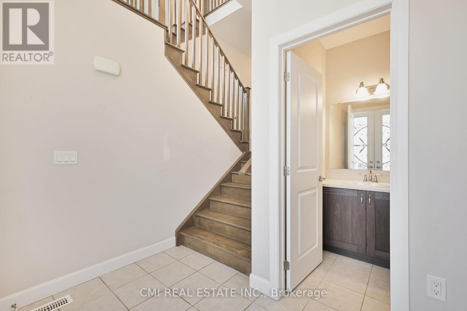 101 York Drive, Peterborough, ON - Indoor Photo Showing Other Room