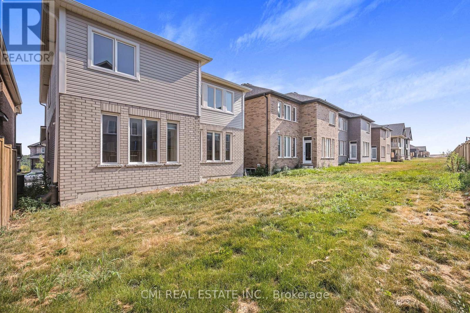 101 York Drive, Peterborough, ON - Outdoor