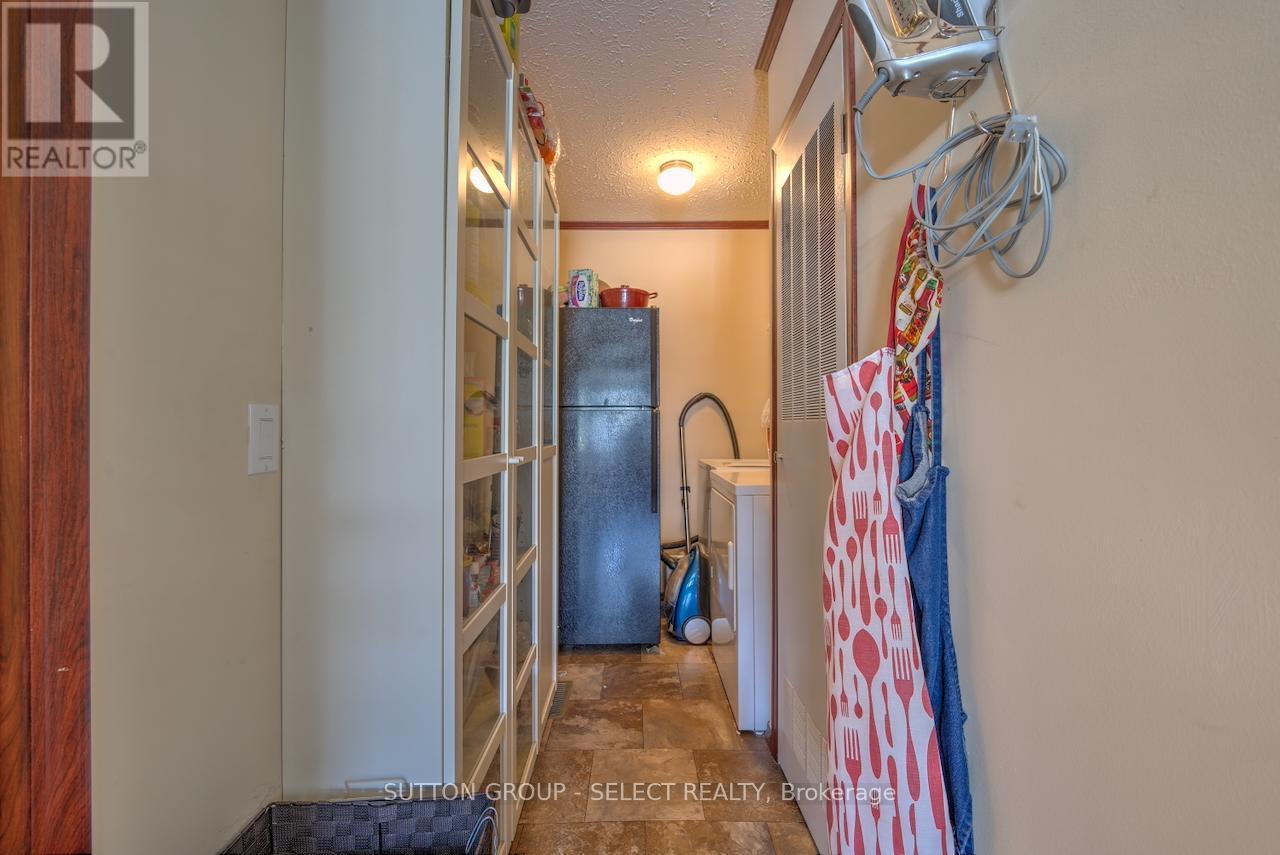 10 Caribbean Lane, Bluewater (Dashwood), ON - Indoor Photo Showing Other Room