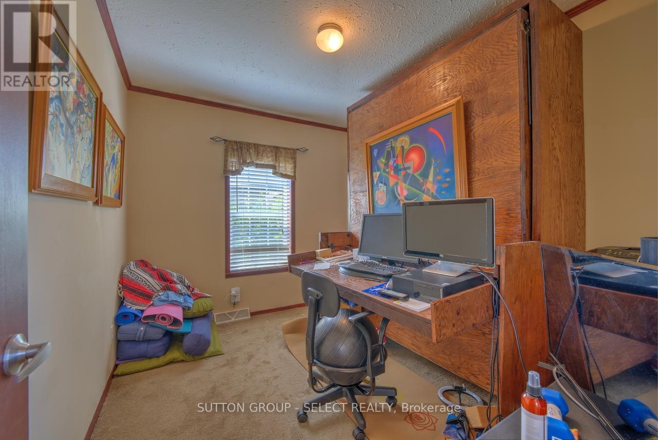 10 Caribbean Lane, Bluewater (Dashwood), ON - Indoor Photo Showing Office