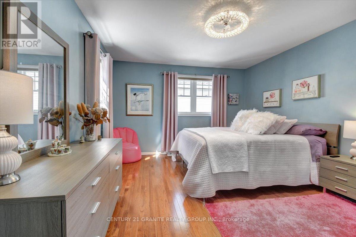 183 Fell Road, Hastings Highlands (Herschel Ward), ON - Indoor Photo Showing Bedroom