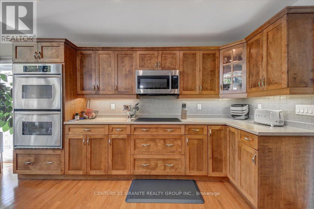 183 Fell Road, Hastings Highlands (Herschel Ward), ON - Indoor Photo Showing Kitchen