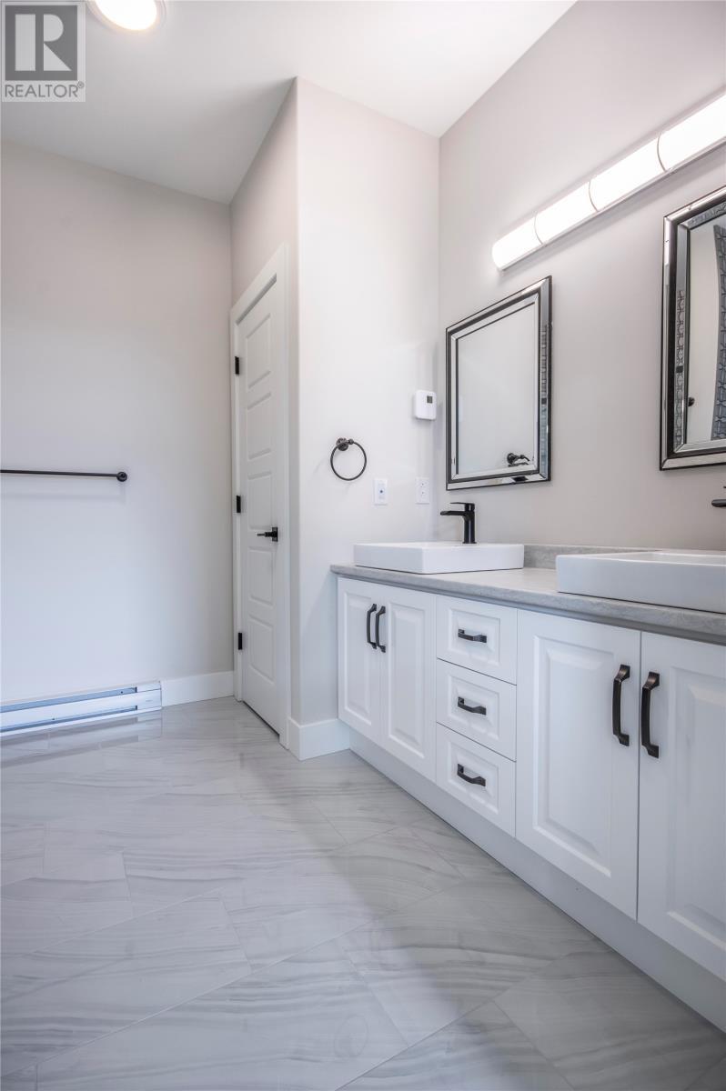 106 Sgt Donald Lucas Drive, Paradise, NL - Indoor Photo Showing Bathroom