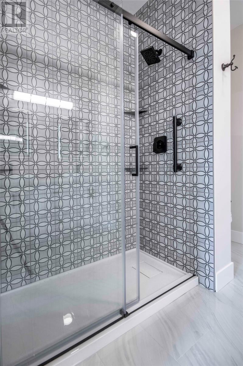 106 Sgt Donald Lucas Drive, Paradise, NL - Indoor Photo Showing Bathroom