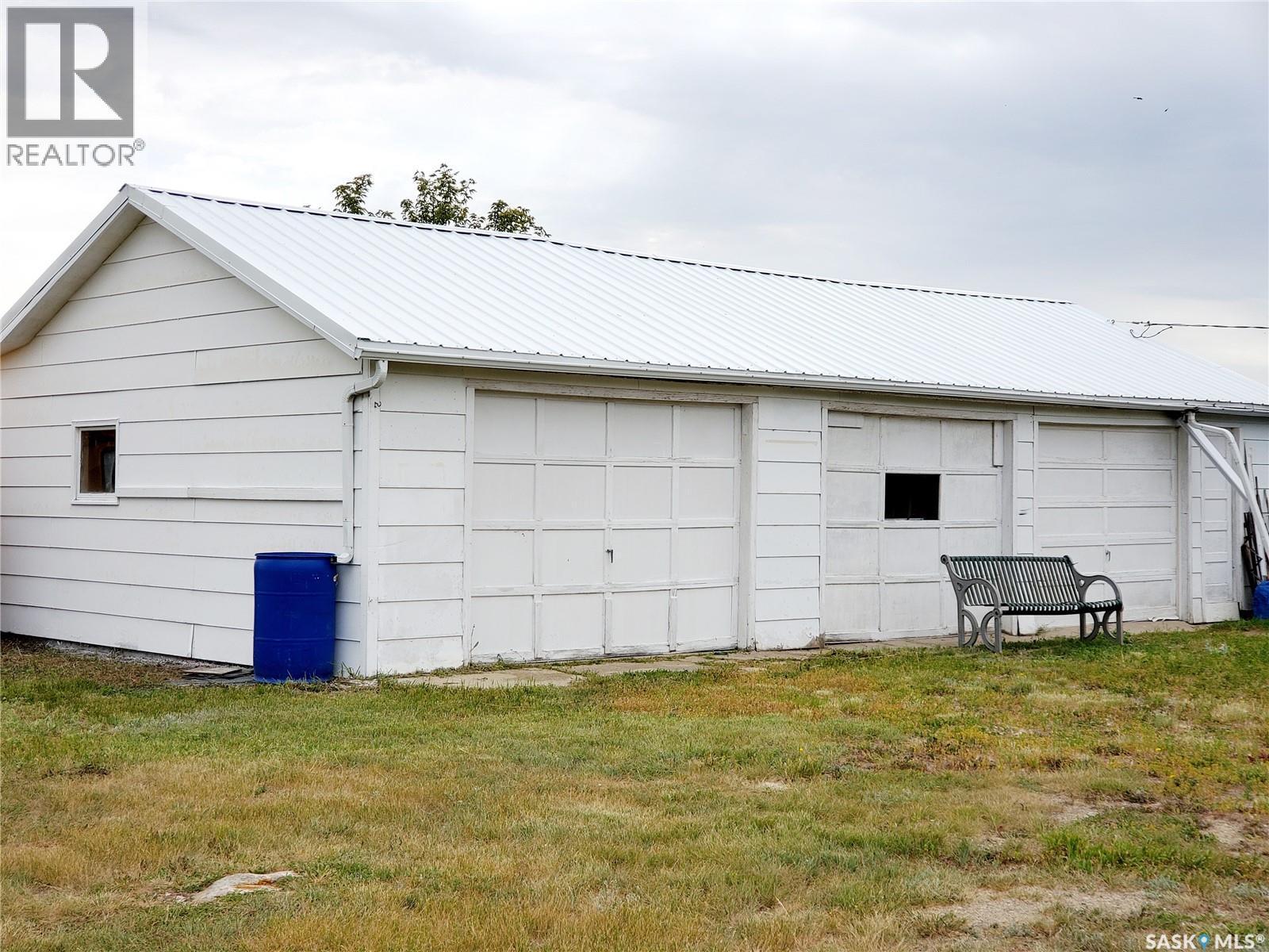 201 2Nd A Street W, Chamberlain, SK - Outdoor With Exterior
