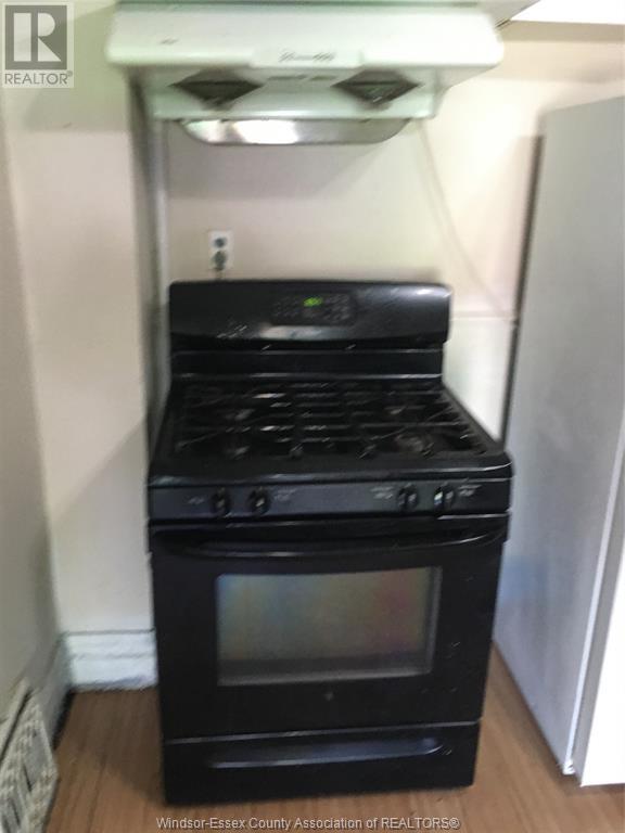 1050 Drouillard St, Windsor, ON - Indoor