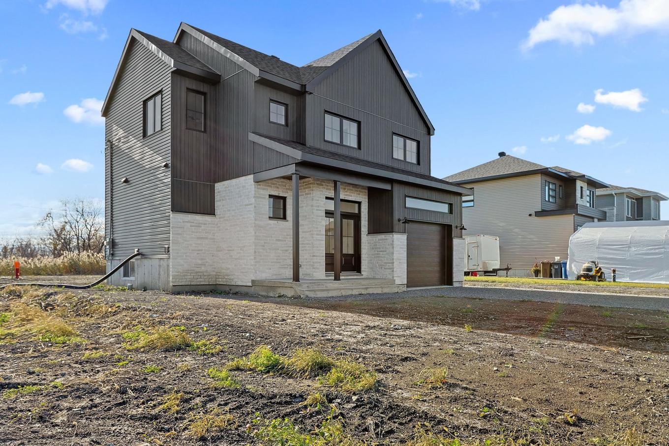 Frontage - Rue Du Quai, Saint-Louis-De-Gonzague, QC - Outdoor