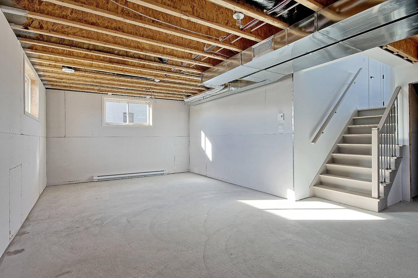 Basement - Rue Du Quai, Saint-Louis-De-Gonzague, QC - Indoor Photo Showing Basement